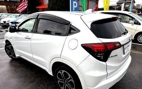 Honda Vezel, 2019 год, 1 499 000 рублей, 4 фотография