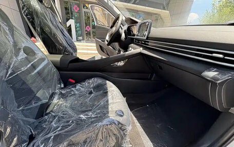 Hyundai Elantra, 2025 год, 1 790 000 рублей, 6 фотография