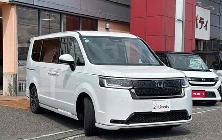 Honda Stepwgn, 2022 год, 1 955 222 рублей, 1 фотография