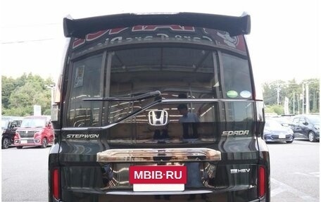 Honda Stepwgn IV, 2022 год, 1 700 000 рублей, 6 фотография