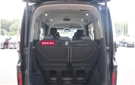 Honda Stepwgn IV, 2022 год, 1 700 000 рублей, 20 фотография