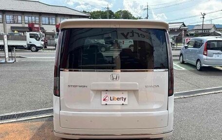 Honda Stepwgn, 2022 год, 1 955 222 рублей, 5 фотография