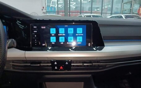 Volkswagen Golf VIII, 2021 год, 1 980 013 рублей, 6 фотография