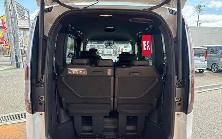 Honda Stepwgn, 2022 год, 1 955 222 рублей, 17 фотография