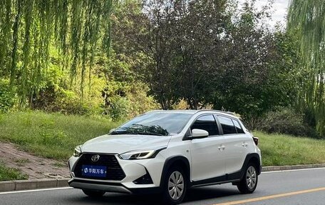 Toyota Yaris XP150 рестайлинг, 2022 год, 1 050 700 рублей, 1 фотография