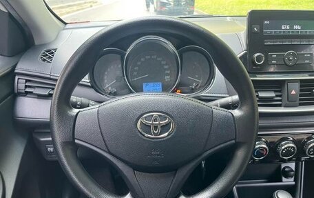 Toyota Yaris XP150 рестайлинг, 2022 год, 1 050 700 рублей, 9 фотография