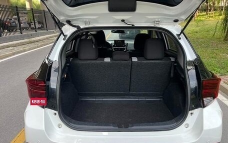 Toyota Yaris XP150 рестайлинг, 2022 год, 1 050 700 рублей, 6 фотография