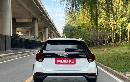 Toyota Yaris XP150 рестайлинг, 2022 год, 1 050 700 рублей, 4 фотография