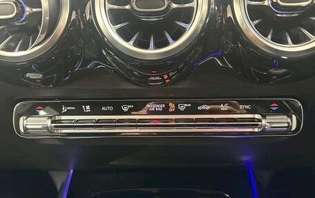 Mercedes-Benz GLB, 2022 год, 1 825 222 рублей, 13 фотография