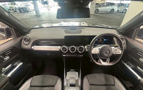 Mercedes-Benz GLB, 2022 год, 1 825 222 рублей, 11 фотография