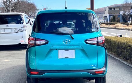 Toyota Sienta II, 2021 год, 1 095 000 рублей, 5 фотография