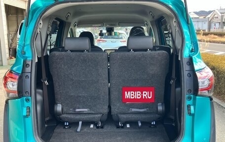 Toyota Sienta II, 2021 год, 1 095 000 рублей, 8 фотография