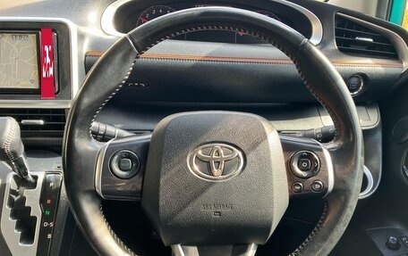 Toyota Sienta II, 2021 год, 1 095 000 рублей, 30 фотография