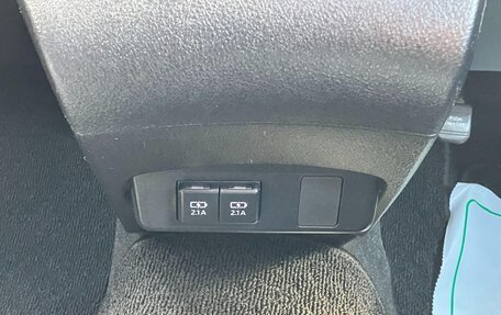 Toyota Sienta II, 2021 год, 1 095 000 рублей, 34 фотография