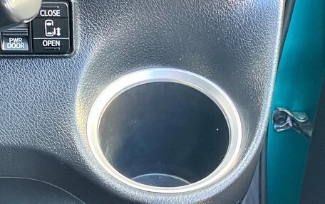 Toyota Sienta II, 2021 год, 1 095 000 рублей, 38 фотография