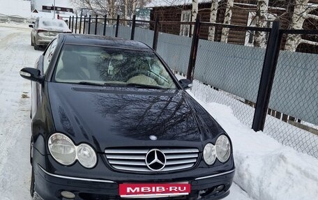 Mercedes-Benz CLK-Класс, 2003 год, 800 000 рублей, 1 фотография
