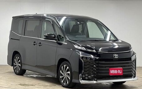 Toyota Voxy III, 2021 год, 3 100 222 рублей, 1 фотография