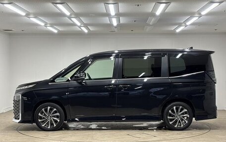 Toyota Voxy III, 2021 год, 3 100 222 рублей, 4 фотография