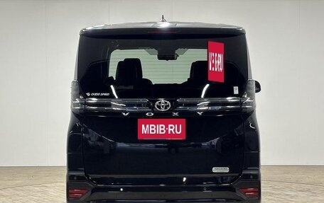 Toyota Voxy III, 2021 год, 3 100 222 рублей, 6 фотография