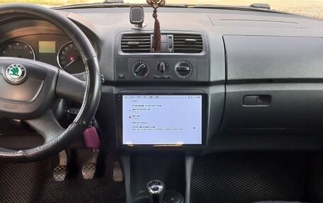 Skoda Fabia II, 2011 год, 619 000 рублей, 12 фотография