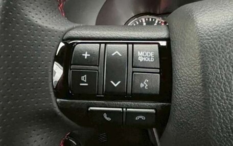 Toyota Hilux VIII, 2024 год, 5 000 000 рублей, 10 фотография