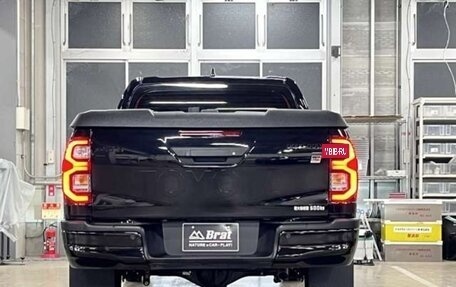 Toyota Hilux VIII, 2024 год, 5 000 000 рублей, 5 фотография