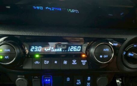 Toyota Hilux VIII, 2024 год, 5 000 000 рублей, 16 фотография