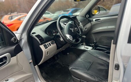 Mitsubishi Pajero Sport II рестайлинг, 2011 год, 1 199 999 рублей, 13 фотография