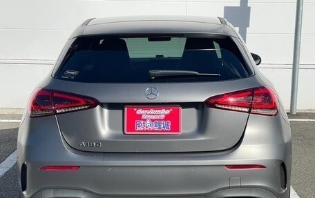 Mercedes-Benz A-Класс, 2018 год, 1 334 555 рублей, 6 фотография