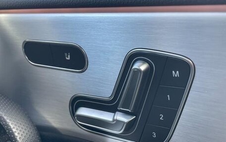 Mercedes-Benz A-Класс, 2018 год, 1 334 555 рублей, 18 фотография