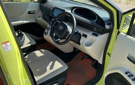 Toyota Sienta II, 2018 год, 1 090 000 рублей, 3 фотография