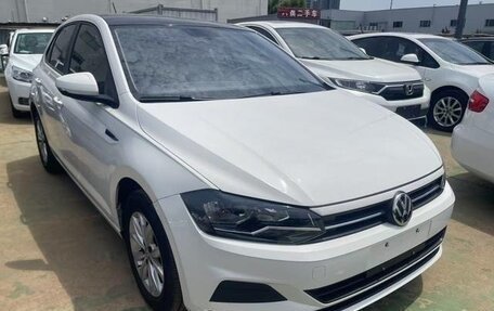 Volkswagen Polo, 2021 год, 1 000 000 рублей, 3 фотография