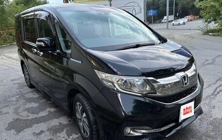 Honda Stepwgn IV, 2015 год, 2 100 000 рублей, 2 фотография