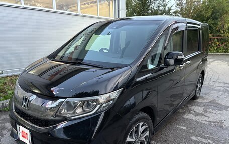 Honda Stepwgn IV, 2015 год, 2 100 000 рублей, 3 фотография