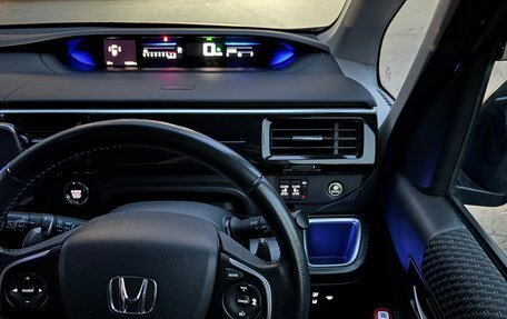 Honda Stepwgn IV, 2015 год, 2 100 000 рублей, 17 фотография