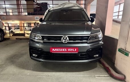 Volkswagen Tiguan II, 2020 год, 3 899 999 рублей, 3 фотография