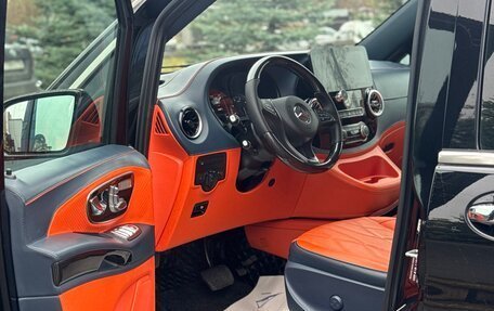 Mercedes-Benz V-Класс, 2023 год, 6 900 000 рублей, 13 фотография