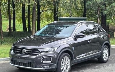 Volkswagen T-Roc I, 2021 год, 1 400 000 рублей, 1 фотография