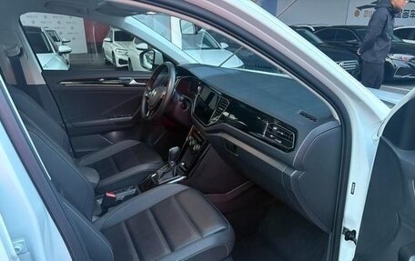 Volkswagen T-Roc I, 2021 год, 1 400 000 рублей, 7 фотография