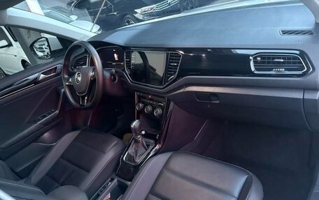 Volkswagen T-Roc I, 2021 год, 1 400 000 рублей, 8 фотография