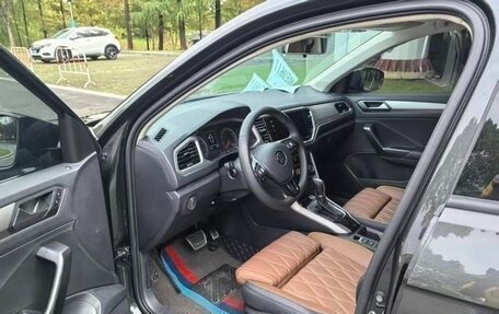 Volkswagen T-Roc I, 2021 год, 1 400 000 рублей, 17 фотография