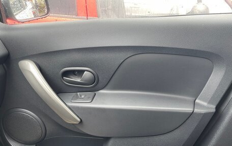 Renault Logan II, 2022 год, 1 100 000 рублей, 10 фотография