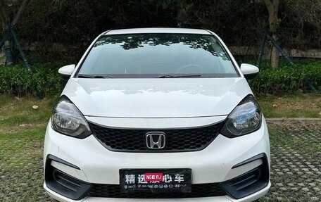 Honda Fit, 2021 год, 1 000 000 рублей, 2 фотография