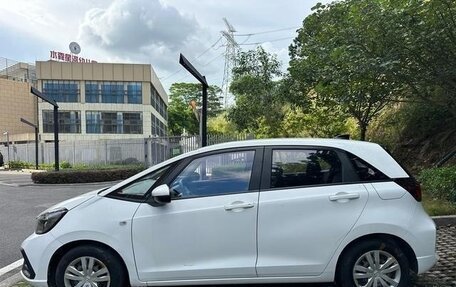 Honda Fit, 2021 год, 1 000 000 рублей, 8 фотография