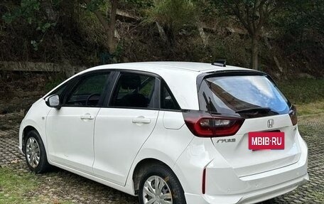 Honda Fit, 2021 год, 1 000 000 рублей, 7 фотография