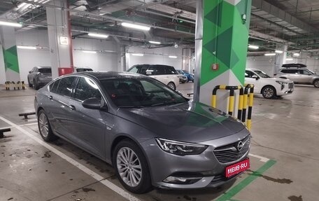Opel Insignia II рестайлинг, 2018 год, 1 670 000 рублей, 1 фотография