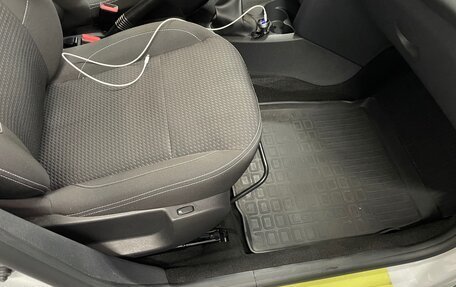 Renault Logan II, 2022 год, 1 299 999 рублей, 8 фотография