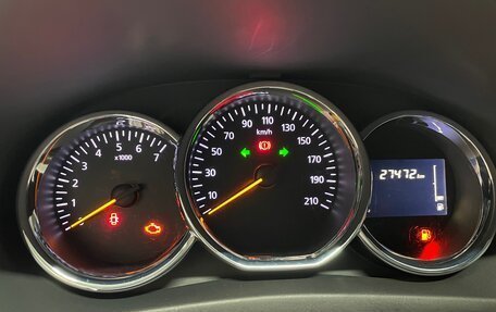 Renault Logan II, 2022 год, 1 299 999 рублей, 10 фотография