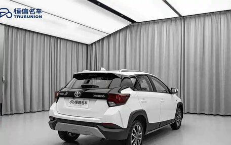 Toyota Yaris XP150 рестайлинг, 2022 год, 1 050 000 рублей, 4 фотография