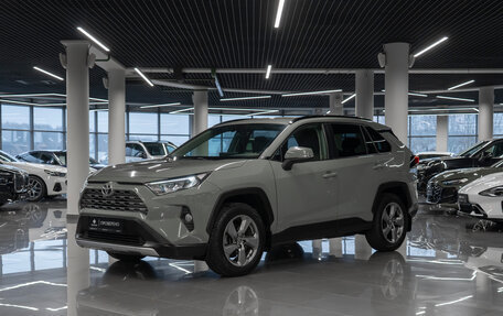 Toyota RAV4, 2020 год, 3 050 000 рублей, 1 фотография